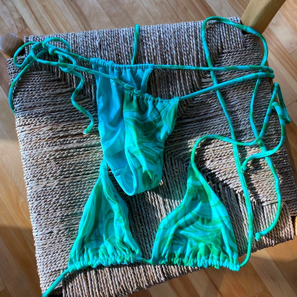 Frankies bikinis